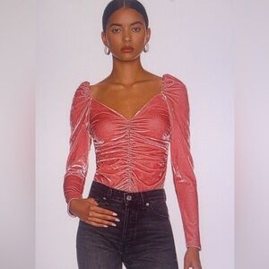 MinkPink Mekness Ruched Top in Blush. Made in Australia MSRP 70$ size XS.